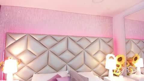 Dafnne online show from October 7, 4:30 am