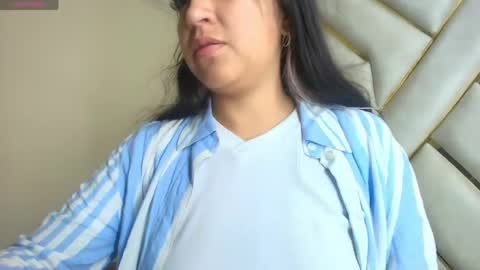 Dahiana  online show from April 4, 12:01 pm