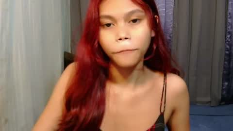yourgirlydahlia online show from July 30, 9:37 pm