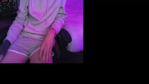 daintydusk1 online show from March 16, 8:35 pm