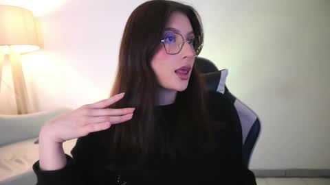 Lauren            online show from April 23, 1:02 pm