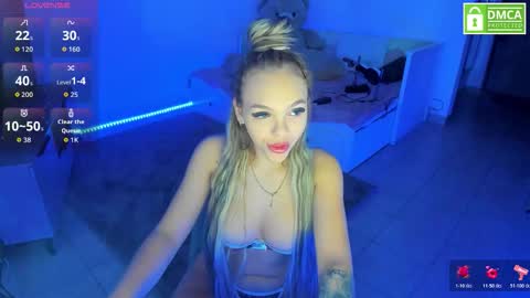 DaIsy Abby online show from March 19, 7:36 am