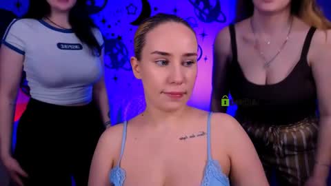 Little Di online show from May 22, 7:09 pm