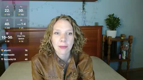 daisy_lovely online show from October 7, 4:30 am