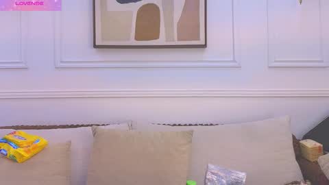 Daisy Price online show from March 24, 10:32 am