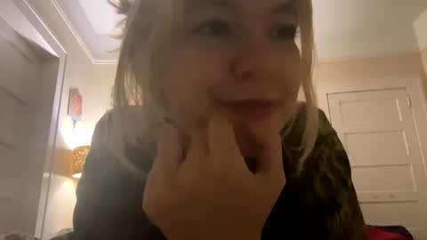 DaisyB3 online show from January 13, 9:41 am