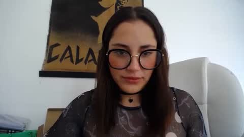 IG  dakotasofiaa online show from February 5, 7:39 pm