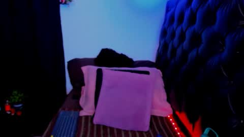 Rosse  online show from April 17, 11:29 pm