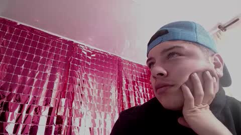 Dakota and Aron online show from October 13, 5:15 pm