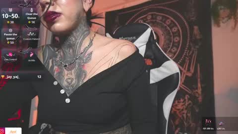 dalia_vorhees online show from November 12, 2:25 am