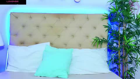 daliyaa_ online show from October 4, 12:58 pm