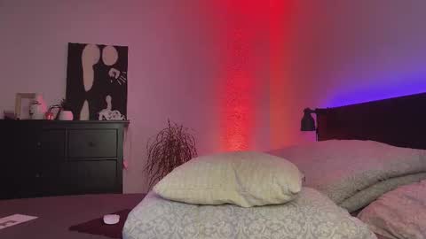 dalmatian_girl online show from March 10, 8:57 pm