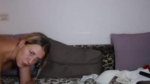 Snapshot of dalyana22 chatting on September 19, 10:02 pm Maria online show from September 19, 10:02 pm