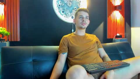 Damian Oliver online show from January 17, 4:49 am