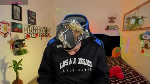 Damian online show from February 8, 3:21 am