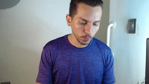Damian online show from May 24, 8:04 pm