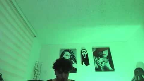 damian_rock_ online show from October 23, 8:21 pm