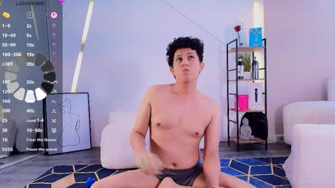 damian_salvatoree online show from November 18, 6:44 pm