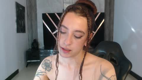 Damia online show from May 4, 8:04 pm