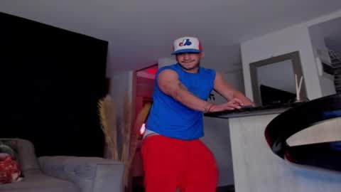 INSTAGRAM  DAMMIANMILLEROFICIAL online show from December 5, 5:17 am