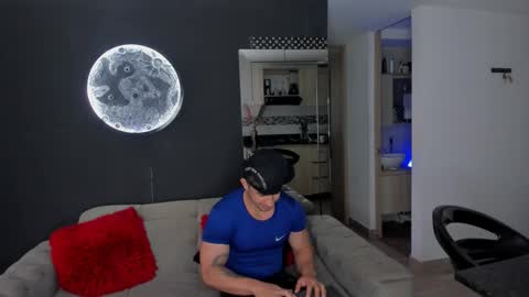 INSTAGRAM  DAMMIANMILLEROFICIAL online show from January 31, 8:06 pm