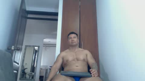 dammuscle online show from April 23, 3:13 pm