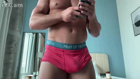 Clyde online show from November 6, 7:17 pm