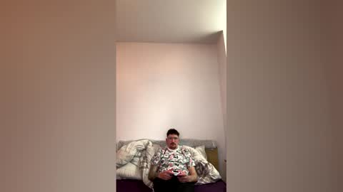 damo111694 online show from March 22, 8:13 pm