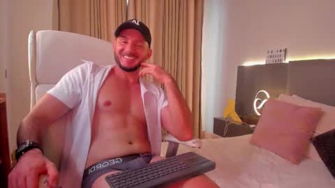 D A M O N online show from October 17, 4:11 pm