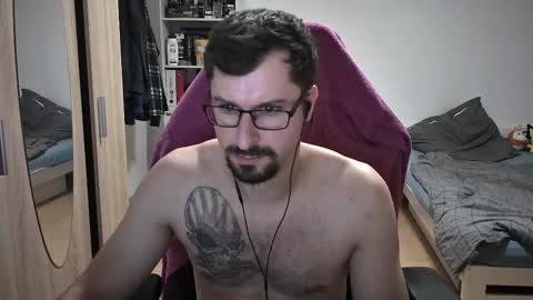 Snapshot of dan_the_man405 chatting on September 13, 8:44 pm King Dan online show from September 13, 8:44 pm