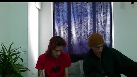 Snapshot of dan_yagami chatting on January 4, 7:02 pm Dan and Noah online show from January 4, 7:02 pm