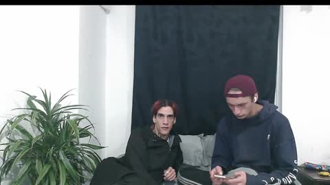 Snapshot of dan_yagami chatting on December 29, 5:53 am Dan and Noah online show from December 29, 5:53 am