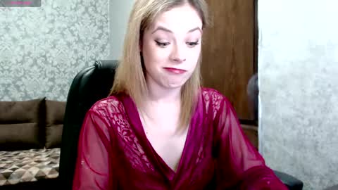 Dana SmileX online show from May 17, 6:39 pm