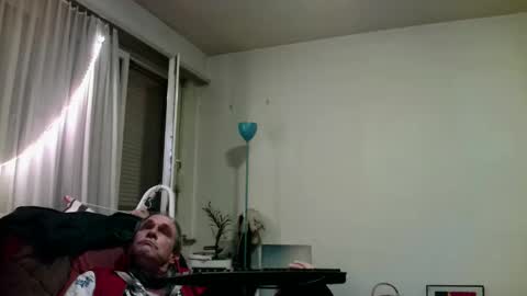 Snapshot of dangermousey005 chatting on October 5, 7:10 pm dangermousey005 online show from October 5, 7:10 pm