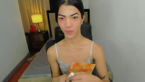 STEPHANIE online show from June 3, 8:58 pm