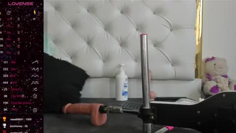 DANI online show from January 20, 5:27 pm