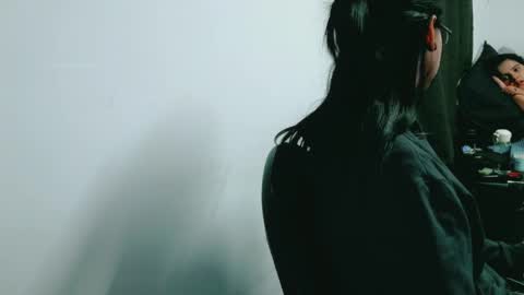 dani y jocelyn online show from April 1, 11:56 pm