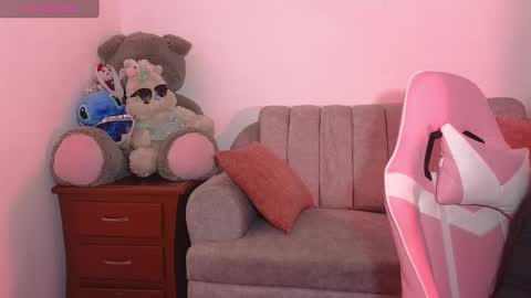 valentina online show from February 21, 9:00 pm