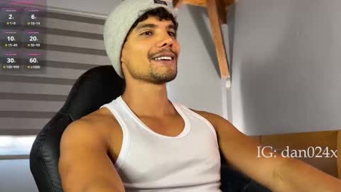 Daniel  online show from October 11, 3:26 pm