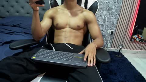 daniel_leconte online show from November 21, 7:17 am