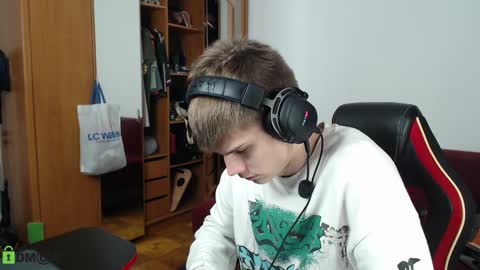 Daniel online show from December 10, 9:11 pm