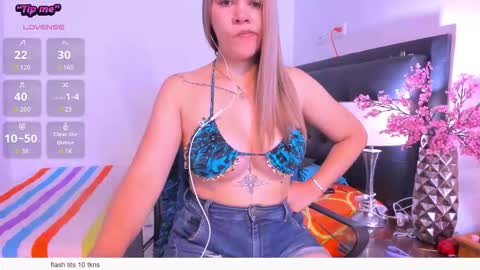 daniela online show from March 8, 1:37 pm