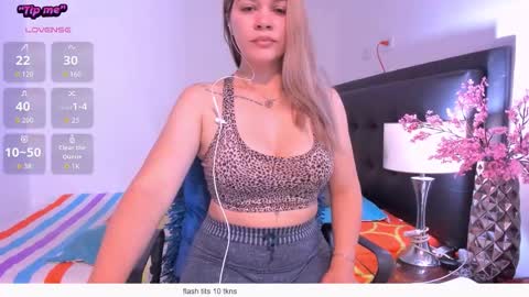 daniela online show from March 5, 11:25 pm