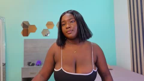 daniela_gil7 online show from April 22, 3:57 am