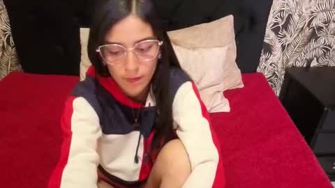 danielamonroe online show from February 24, 9:29 pm