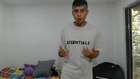 danielitopapii online show from February 12, 6:09 pm