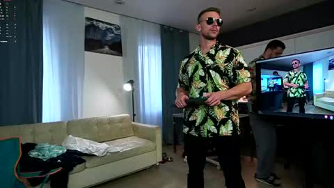 Daniel Kraig online show from April 29, 4:56 pm