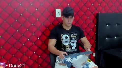 Daniiel online show from January 25, 3:09 am