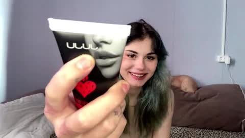 Melissa online show from February 24, 9:01 am