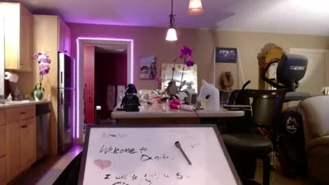 DanikaWhite69 online show from May 24, 1:28 pm